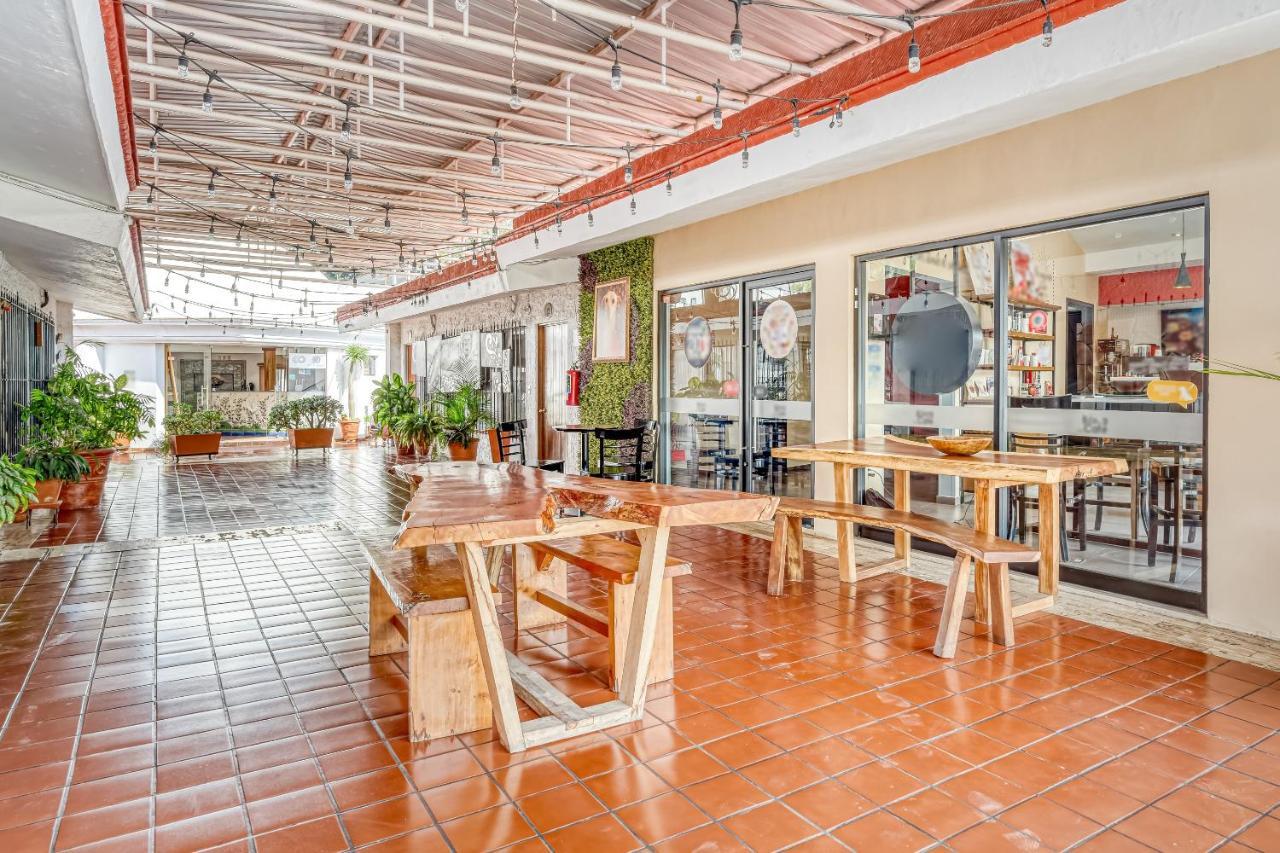Hotel Arana Tonala Exterior photo